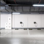 xstorage-hybrid-3p-4-batteries-gettyimages-1361928210