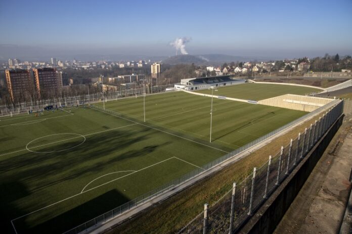 Současná podoba stadionu Bazaly, který má projít zásadní architektonickou proměnou. Foto: Adolf Horsinka