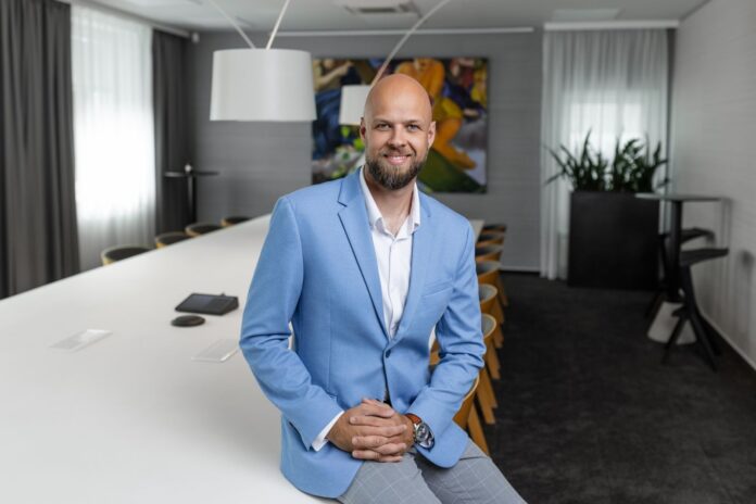 Autor článku Mrajča, specialista na investice a finance – Royal Vision