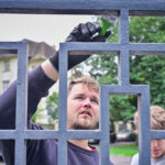 Dobrovolnicky den Ostravar 2025_Brana Komenskeho sadu_2