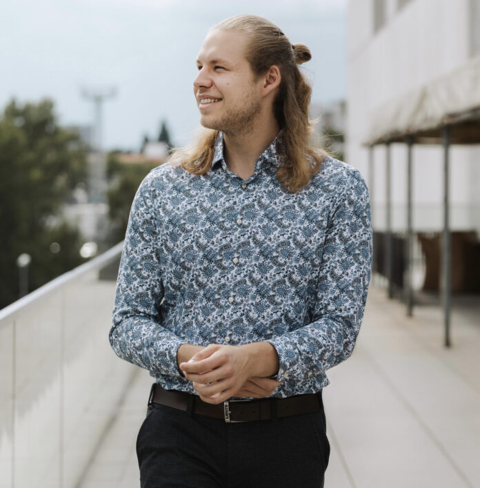 Nedostatek spánku stojí firmy miliardy. Jak únava mění rozhodování lídrů