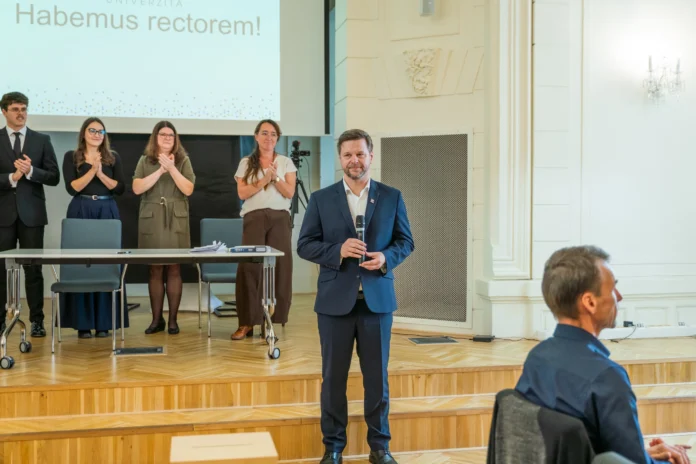 rektor Ostravské univerzity, nově zvolený Kopecký v roce 2026